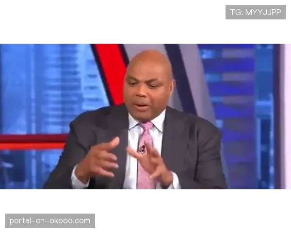 多位顶级经纪人组建联合播客网络,通过分析球员市场动态间接影响球迷对球队阵容的讨论。